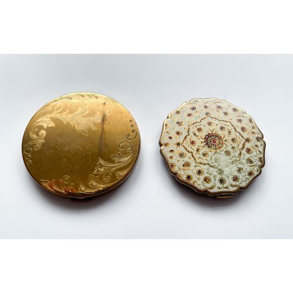 Pair of Vintage 1950s Elgin American and Stratton Powder Compacts